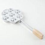Formă pentru 7 Mini Tarte din Aluminiu – 48 x 21 x 5 cm, Argintiu/Maro
