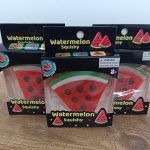 Set 3 Jucării Antistres Squishy Watermelon – Felii de Pepene, Moi și Plăcute la Atingere, 3+  Descriere produs