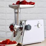 Masina de Tocat Carne, Legume, Inox, Electrica 300W, 2 site, Accesoriu Carnati, Tava Suc Rosii, Alba